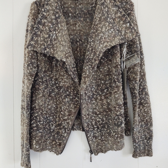 NWT JANA SWEATER. Size S - Picture 1 of 7